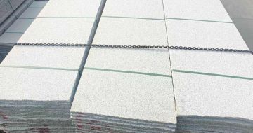 曲靖芝麻白毛板，石材毛板