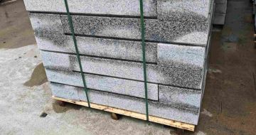 曲靖芙蓉白路牙石，马路牙子