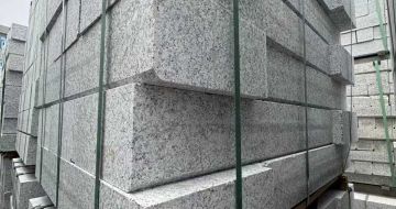 曲靖芝麻白路牙石 马路牙子