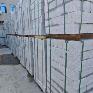 曲靖芝麻白路牙石，路侧石