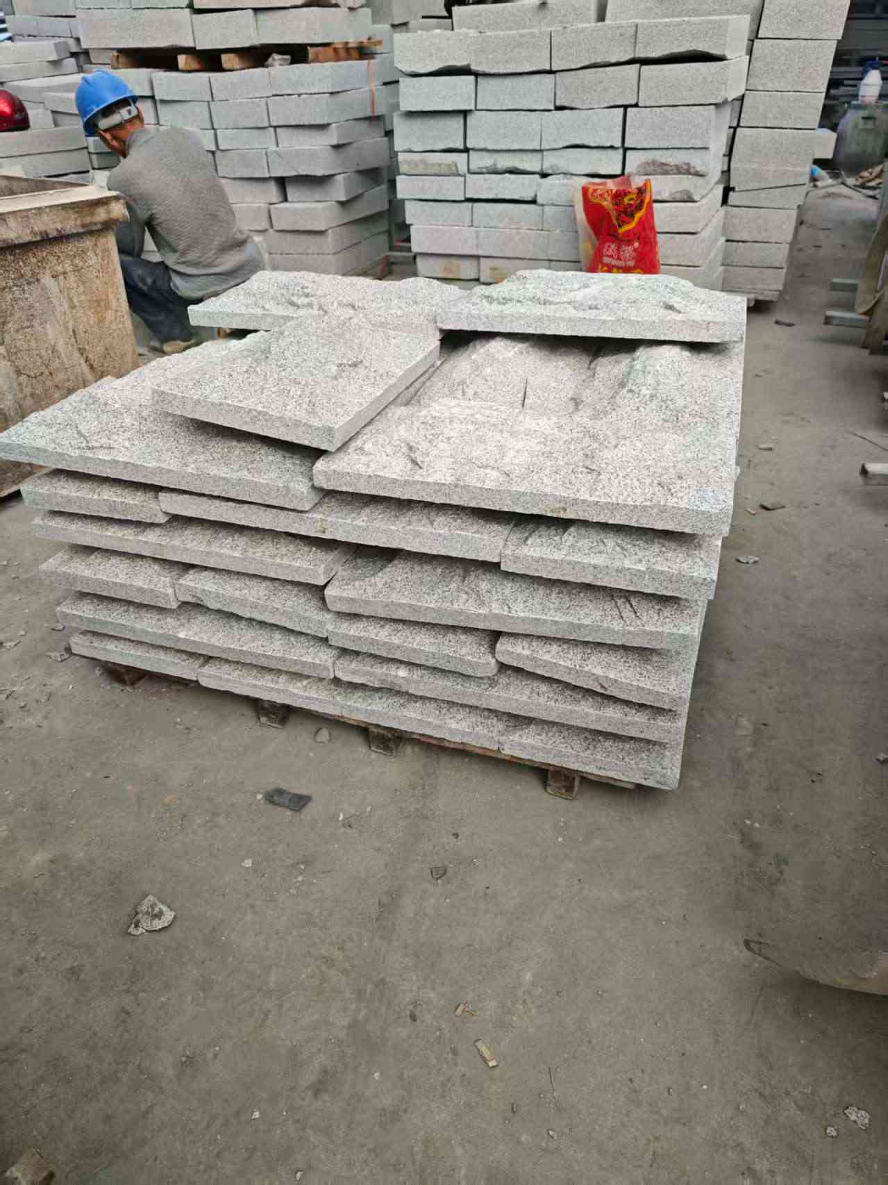 曲靖芝麻白蘑菇石，自然面