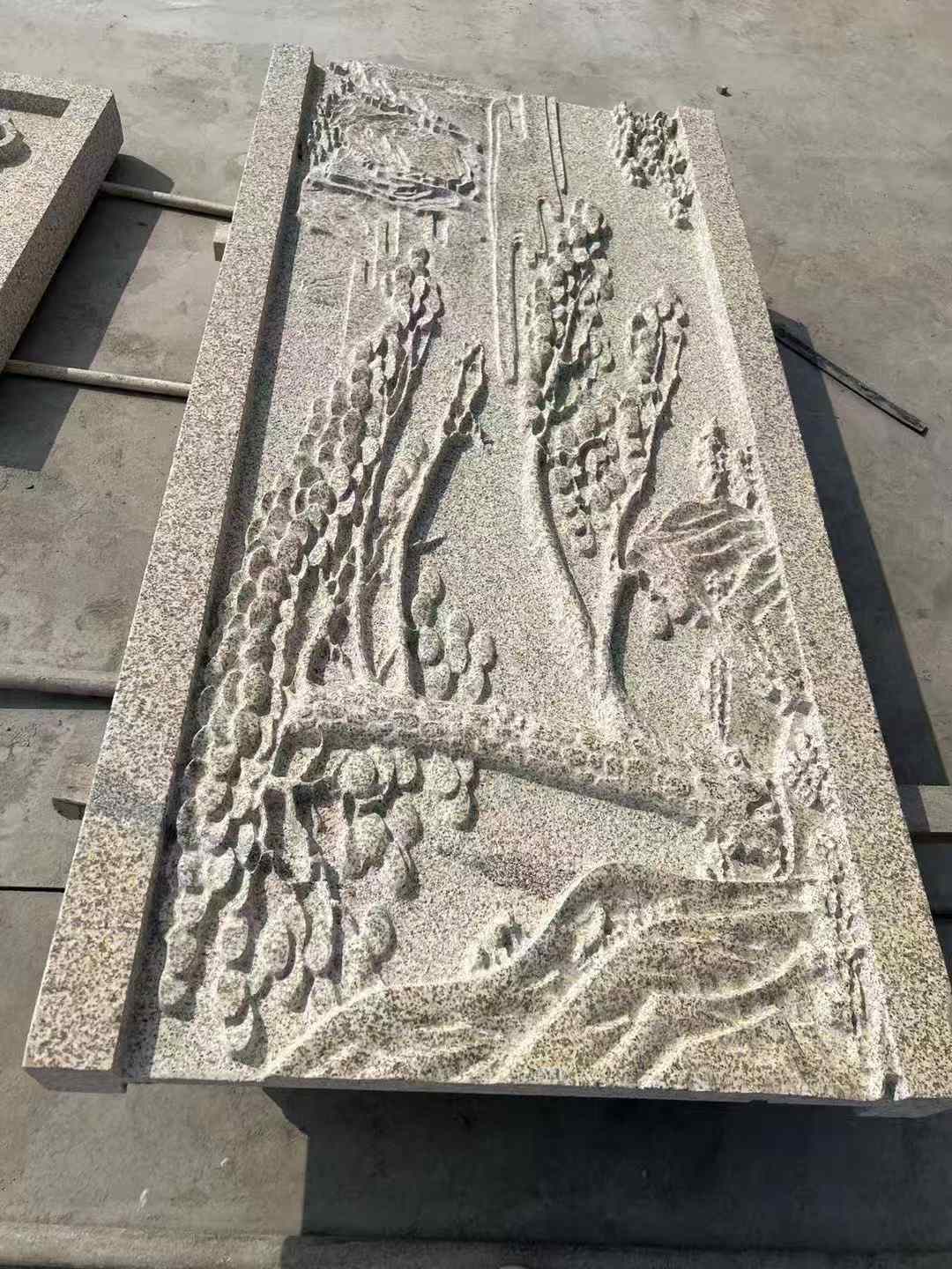 曲靖黄金麻别墅雕刻版 别墅私人定制